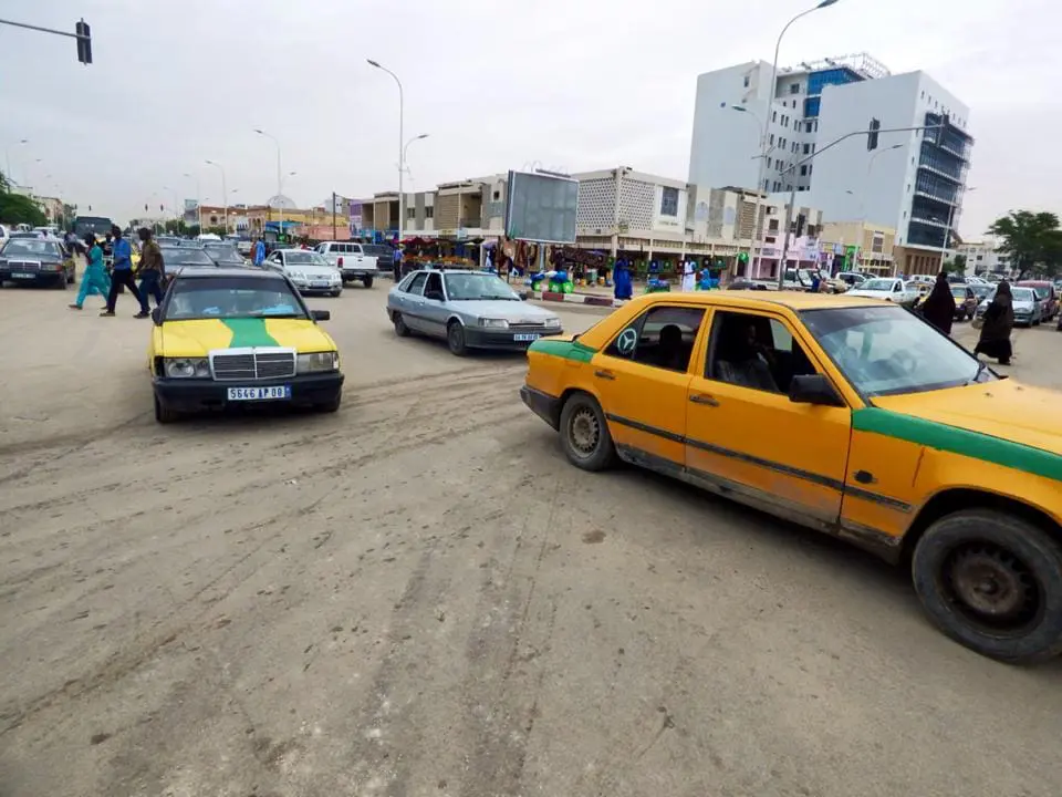 نواكشوط: فوضى في أسعار النقل بعد زيادة المحروقات.. والركاب يشتكون من “مضاعفة التعرفة”